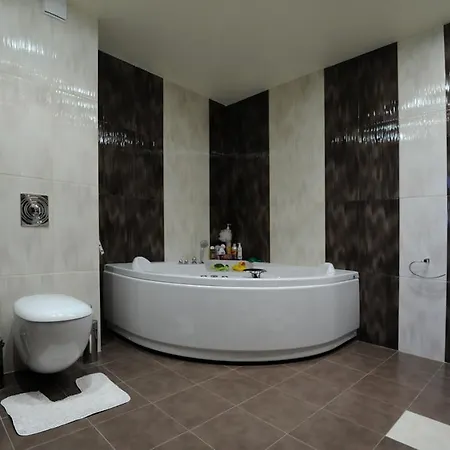 Heaven Lux ساني بيتش