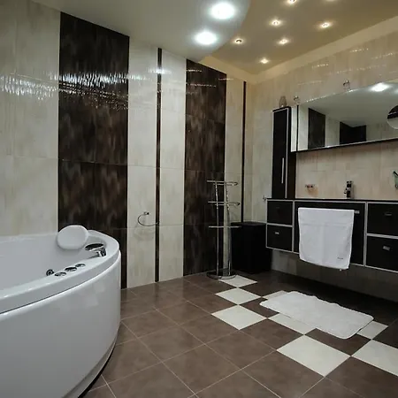 Heaven Lux ساني بيتش